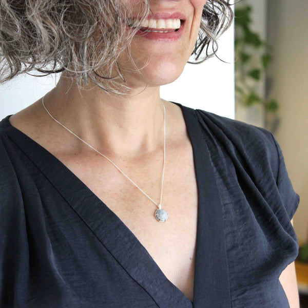 Round gem silver and concrete necklace, by BAARA. Unique necklace for women. Gift for architect, gift for young teen, cement necklace, classic necklace with a twist, cement pendant necklace, unique necklace, concrete pendant necklace