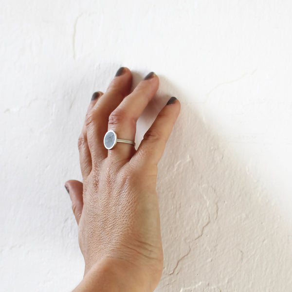 IMG_9756c - Minimalist circle concrete ring in silver - BAARA