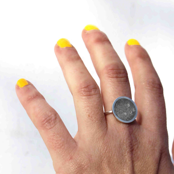 Round Concrete Ring, by BAARA. Circle silver and concrete ring, statement ring, modern ring, cement ring, geometric ring, minimal ring