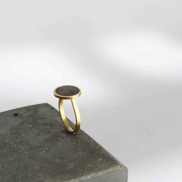 IMG_9756c - Minimalist circle concrete ring in gold - BAARA
